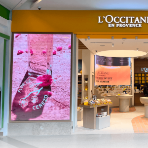 RETAIL 03
